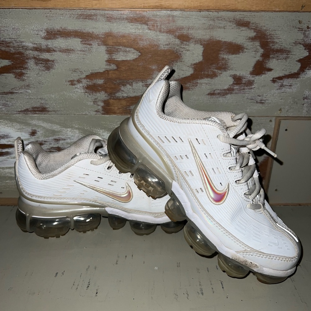 Nike VAPOR MAX 360 size 6